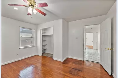 1017 E Spurgeon Street, Fort Worth, TX 76115 - Photo 4