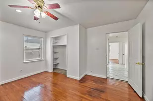 1017 E Spurgeon St, Fort Worth, TX 76115 - Photo 4