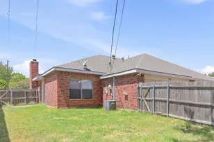 704 Monique, Cedar Hill, TX 75104 - Photo 10