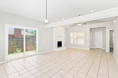 704 Monique, Cedar Hill, TX 75104 - Photo 4
