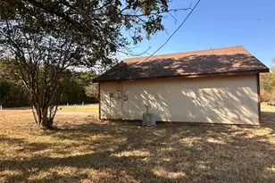 520 N Mlk Ave, Wortham, TX 76693 - Photo 10