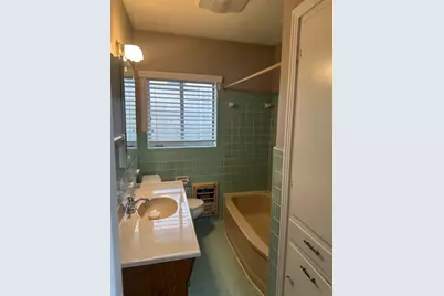 6365 Malcolm Drive, Dallas, TX 75214 - Photo 10