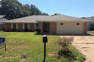 1012 Purdue Dr, Arlington, TX 76012 - Photo 2