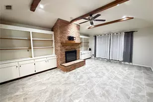 1012 Purdue Dr, Arlington, TX 76012 - Photo 4