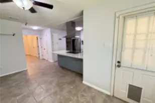 1012 Purdue Dr, Arlington, TX 76012 - Photo 8