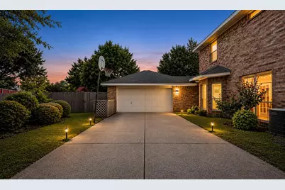 3509 Mistletoe Lane, Rowlett, TX 75088 - Photo 4