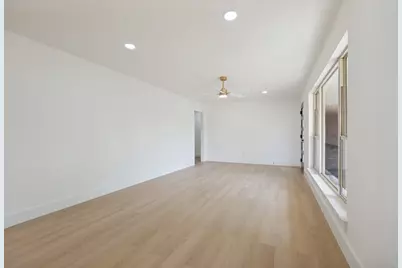 9102 Lindaro Lane, Dallas, TX 75228 - Photo 4