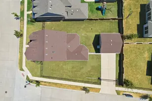 1829 Temple Hls, Van Alstyne, TX 75495 - Photo 38