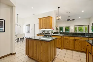 2202 Country Hollow Ln, Garland, TX 75040 - Photo 8