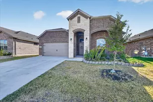 2325 Sun Star Dr, Haslet, TX 76052 - Photo 2