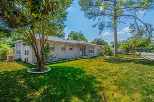 6716 John Dr, Richland Hills, TX 76118 - Photo 14