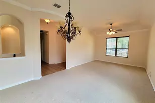 4805 Prairie Aster Dr, Garland, TX 75043 - Photo 2