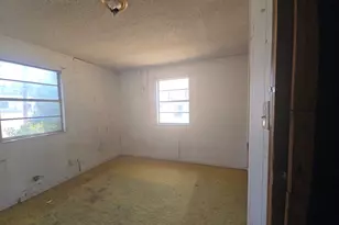 307 E Weaver Ave, Alvarado, TX 76009 - Photo 12