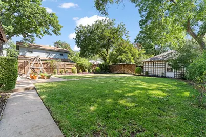 115 Bellevue Drive, Cleburne, TX 76033 - Photo 32