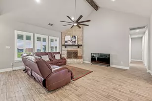 212 Buena Vista Dr, Godley, TX 76044 - Photo 8