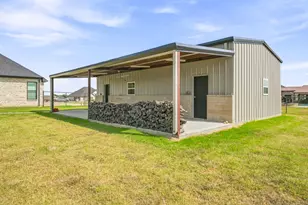 212 Buena Vista Dr, Godley, TX 76044 - Photo 34