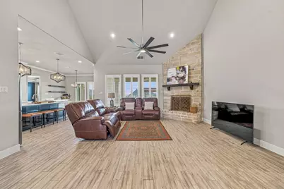 212 Buena Vista Drive, Godley, TX 76044 - Photo 6