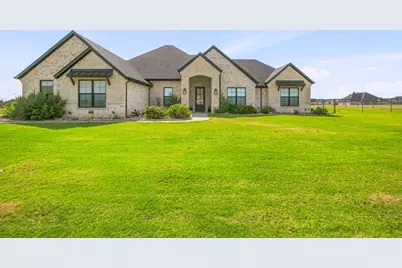 212 Buena Vista Drive, Godley, TX 76044 - Photo 2