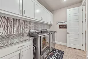 212 Buena Vista Dr, Godley, TX 76044 - Photo 22