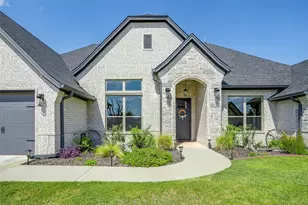 2716 Village Rd, Granbury, TX 76049 - Photo 2