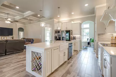 2716 Village Road, Granbury, TX 76049 - Photo 8