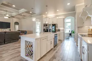 2716 Village Rd, Granbury, TX 76049 - Photo 8
