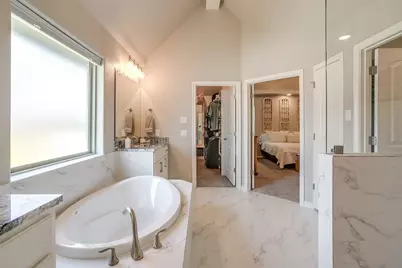 2716 Village Road, Granbury, TX 76049 - Photo 20