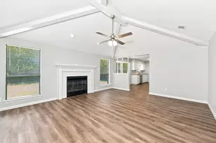1800 Willow Vale Dr, Fort Worth, TX 76134 - Photo 4