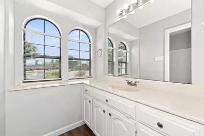 1800 Willow Vale Drive, Fort Worth, TX 76134 - Photo 6