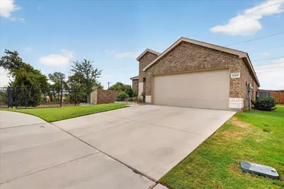 4409 Greenham Lane, Fort Worth, TX 76036 - Photo 1