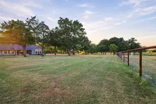 10381 FM512, Wolfe City, TX 75496 - Photo 8