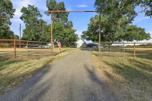 10381 FM512, Wolfe City, TX 75496 - Photo 22