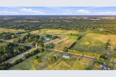 10381 Fm 512, Wolfe City, TX 75496 - Photo 28
