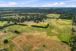 10381 FM512, Wolfe City, TX 75496 - Photo 30