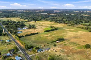 10381 FM512, Wolfe City, TX 75496 - Photo 34