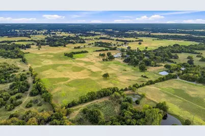 10381 Fm 512, Wolfe City, TX 75496 - Photo 32