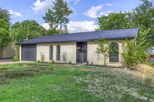 2304 Yorktown Dr, Plano, TX 75074 - Photo 2