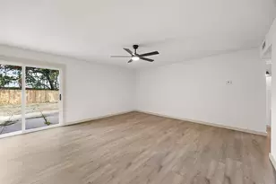2304 Yorktown Dr, Plano, TX 75074 - Photo 8