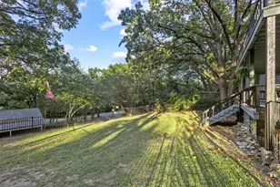 207 Wales Dr, Pottsboro, TX 75076 - Photo 24