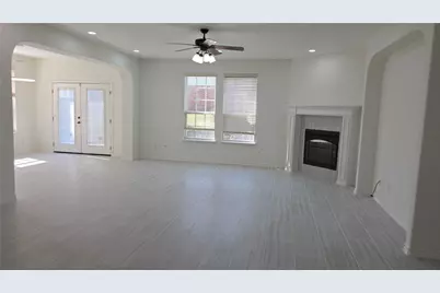 606 Port Royale Way, Euless, TX 76039 - Photo 10