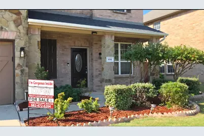 606 Port Royale Way, Euless, TX 76039 - Photo 2