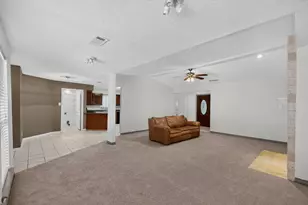 2009 Glencrest Ln, Garland, TX 75040 - Photo 14