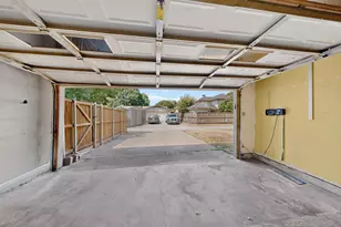 2009 Glencrest Ln, Garland, TX 75040 - Photo 34