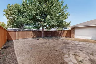 2009 Glencrest Ln, Garland, TX 75040 - Photo 32