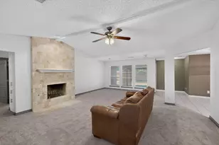 2009 Glencrest Ln, Garland, TX 75040 - Photo 12