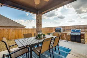 1903 Maplewood Dr, Glenn Heights, TX 75154 - Photo 8