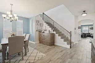 1903 Maplewood Dr, Glenn Heights, TX 75154 - Photo 2
