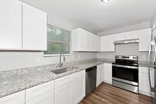 230 Creek Cove Dr, Dallas, TX 75217 - Photo 2
