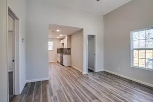 3204 5th Ave, Fort Worth, TX 76110 - Photo 8