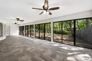 2105 Wilson Dr, Arlington, TX 76011 - Photo 18